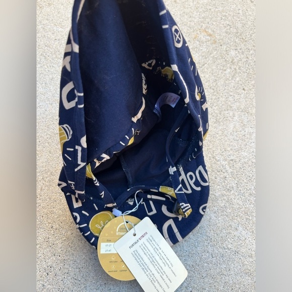 Kid's Furtalk Hat Multicolor Logo All-Over 0-2T Sun Protection Light NWT Travel - Picture 7 of 11